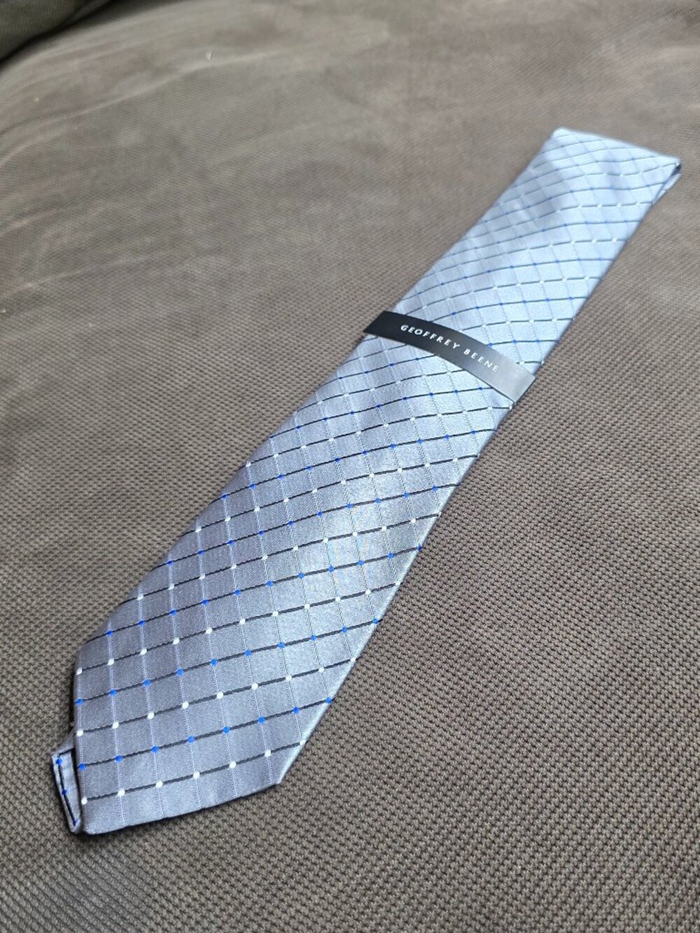 NWT Geoffrey Beene Blue Checked 100% Silk Tie